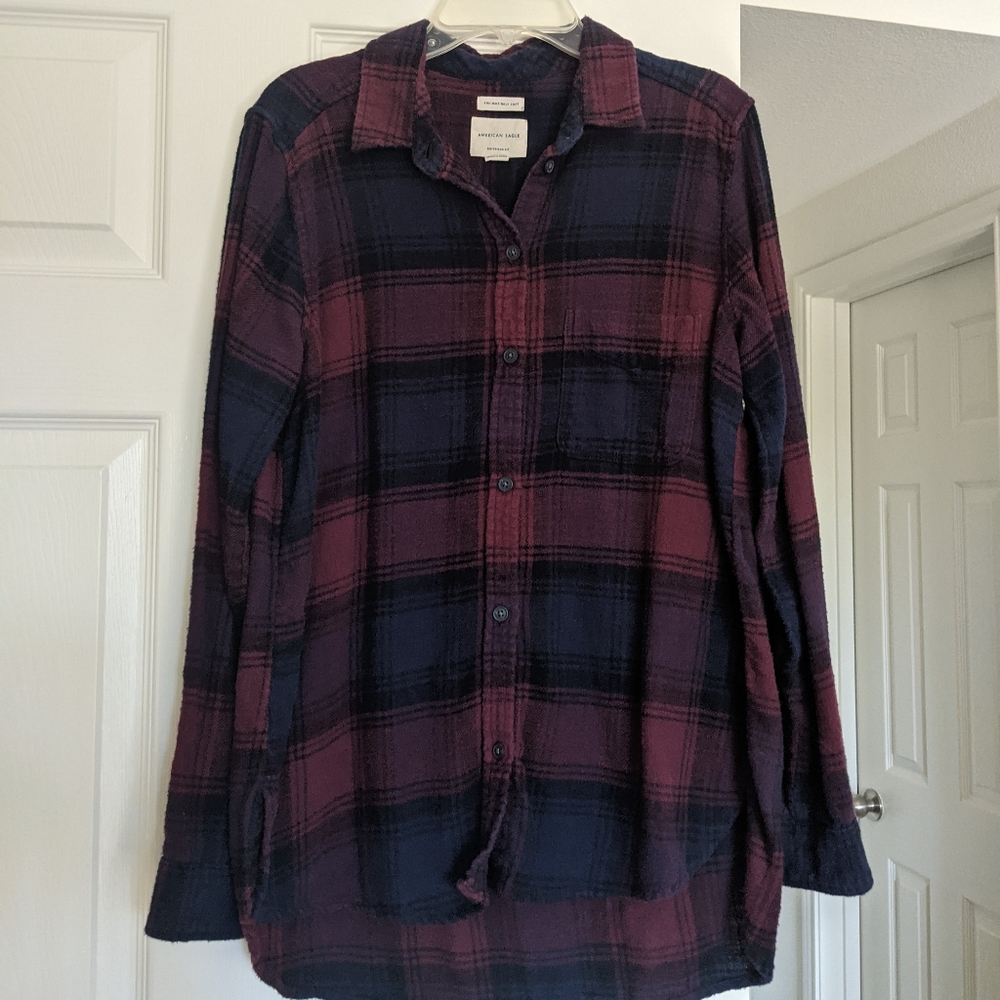 Ahh-Mazingly Soft Boyfriend Fit Long Sleeve Button down M